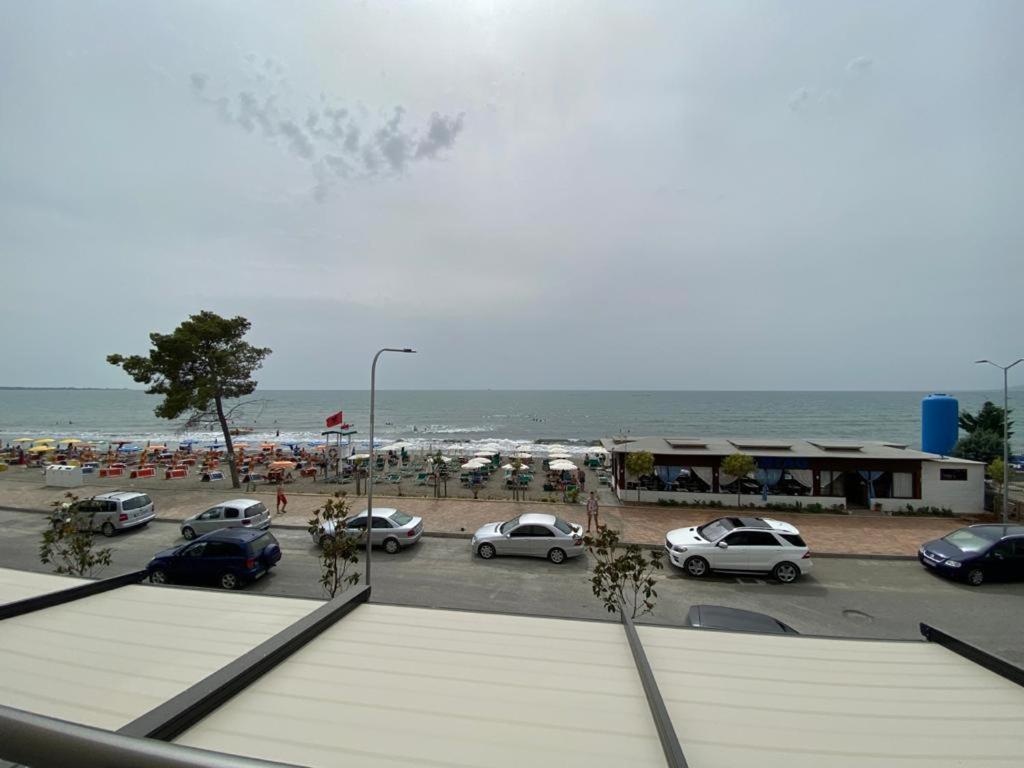 Milenium Hotel Shengjin Exterior photo