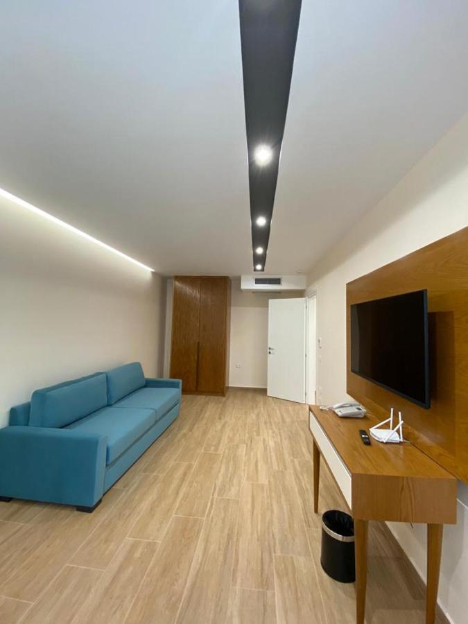 Milenium Hotel Shengjin Exterior photo